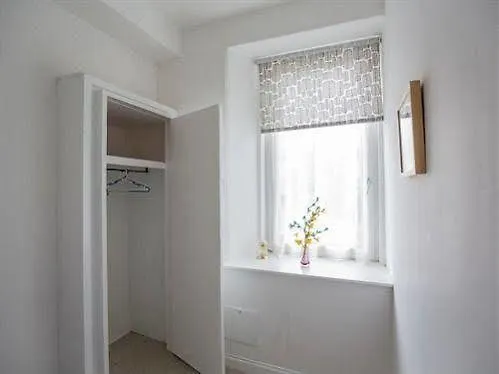 Wallfield Crescent Apartments Абердин
