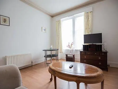 Wallfield Crescent Apartments Абердин